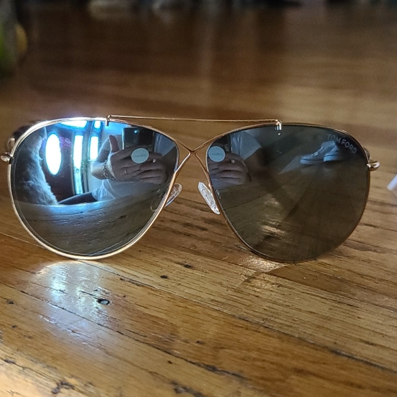 Tom Ford Sunglasses - Picture 5 of 5